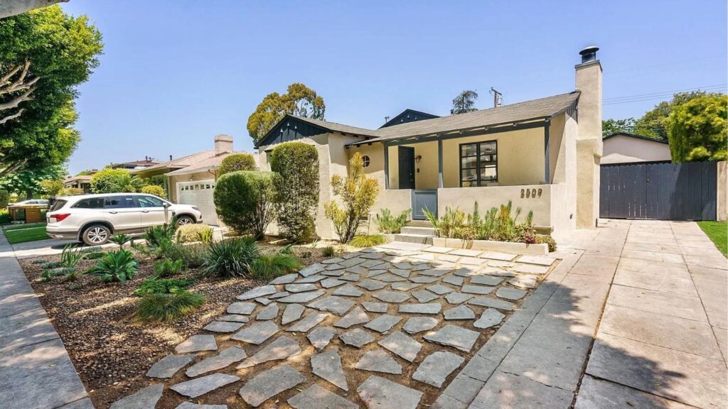 2509 Cloverfield Blvd