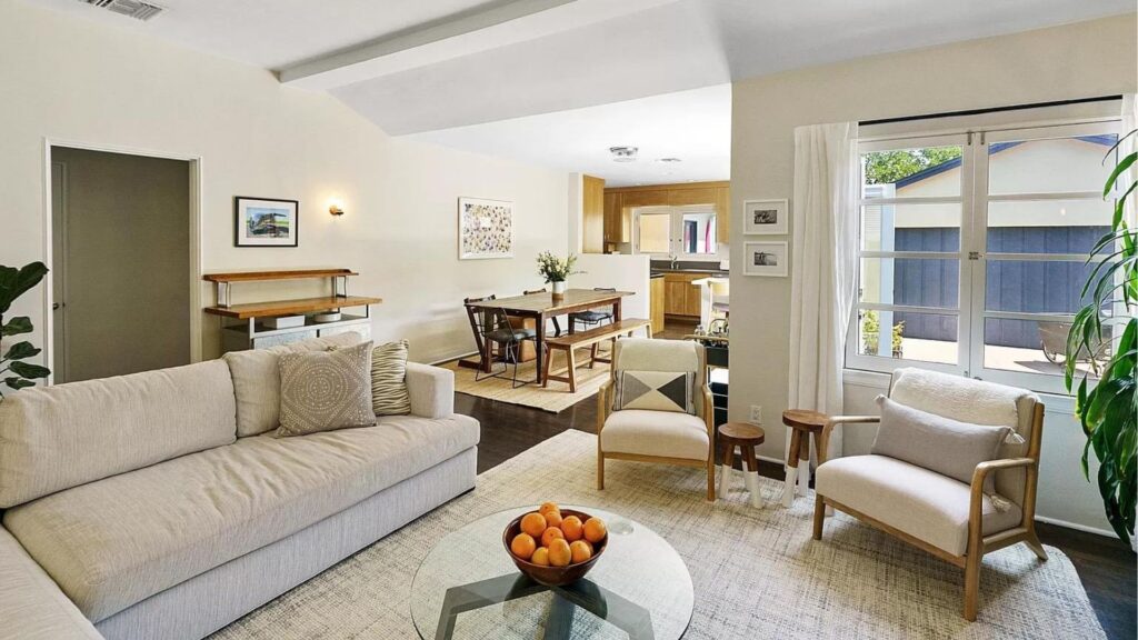 2509 Cloverfield Blvd