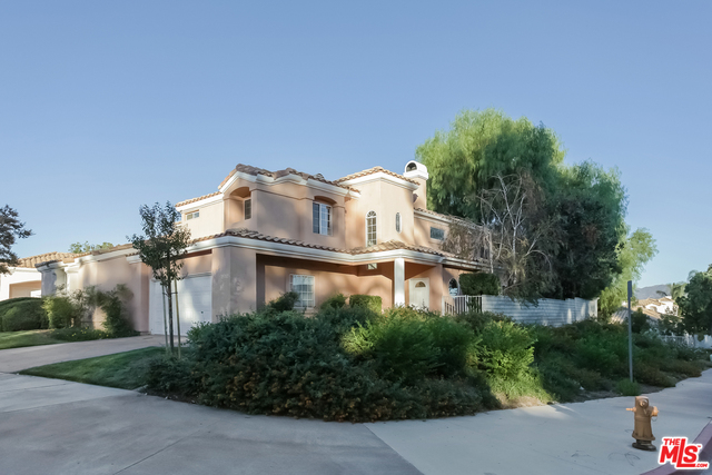 25702 Emerson Ln